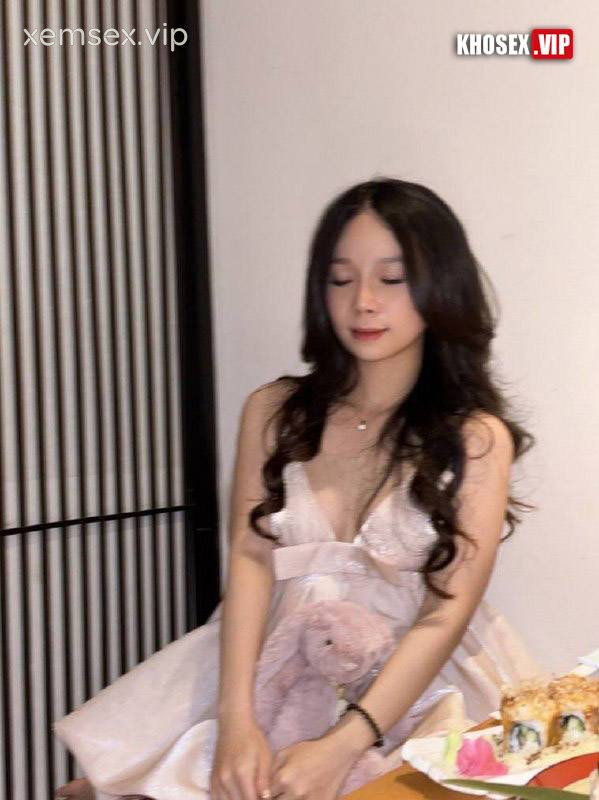 doggy-em-gai-tinder-sinh-vien-nam-nhat-body-nuot-bu-qua-cuon-hinh-01