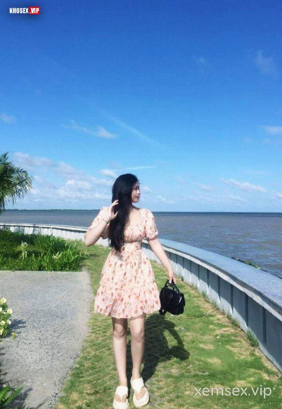 lo-clip-sex-vo-xinh-dam-lon-mup-thich-duoc-chong-du-bdsm-phan-1-hinh-02